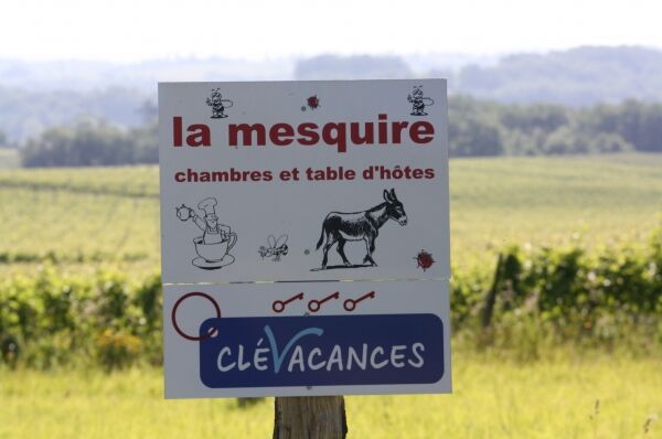 imgcarousel-name-mising