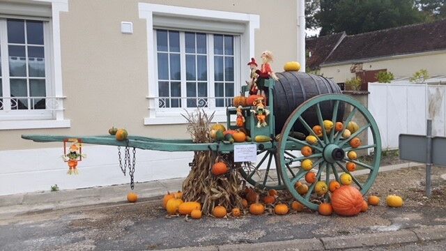 Hameau de Rochambeau aux couleurs d'automne