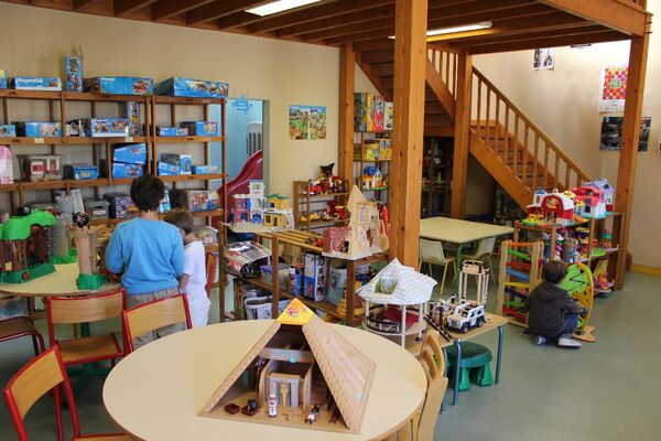 524235_hall_daccueil_ludoclep_laval_53_en_1100x700