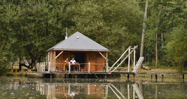 528294_cabane_sur_leau_-_le_bois_a_force_-_cp_pbeltrami_-_mayenne_tourisme_20