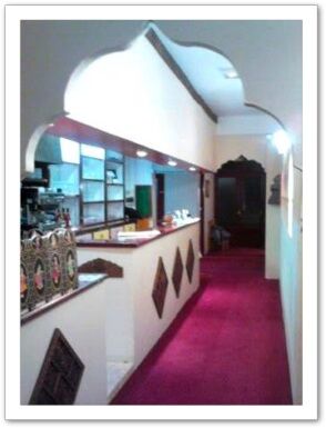 200033_restaurant_agra_couloir
