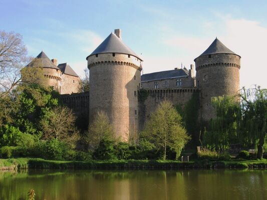 Château de Lassay étang