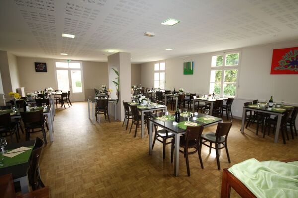 HOT-hotel-restaurant-le-camelia-01