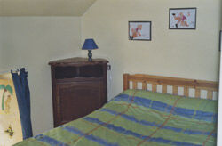 HLO873180401_2