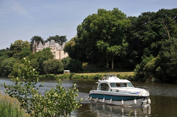 HLO-bateau-habitable-les-canalous-3