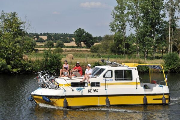 HLO-bateau-habitable-les-canalous-5