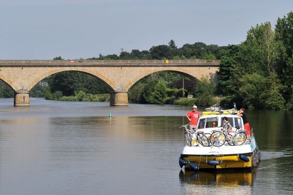 HLO-bateau-habitable-les-canalous-6