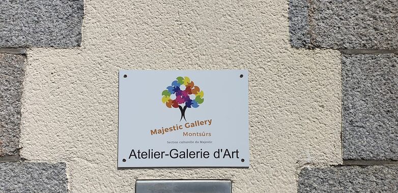 Majestic Gallery à Montsûrs