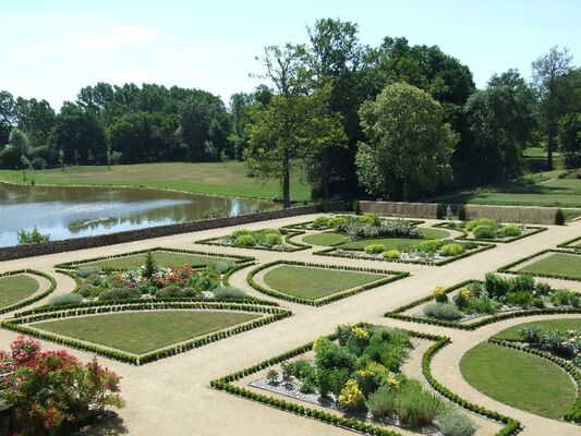 PCU-jardins-du-chateau-des-arcis-1
