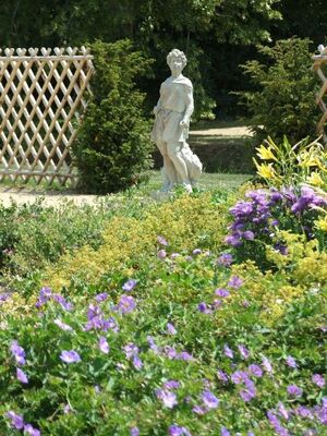 PCU-jardins-du-chateau-des-arcis-2