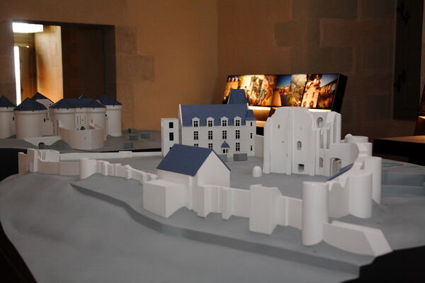 atelier--4-mains--autour-des-chteaux-forts_29706303301_o