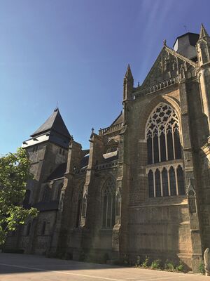 Verrière basilique Évron