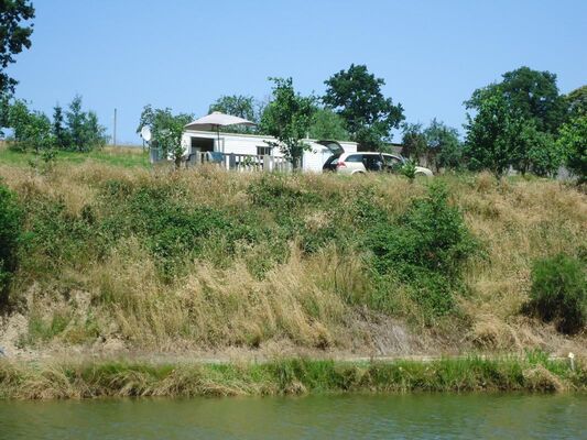 camping du Bas Maine à la Croixille : mobilhomes