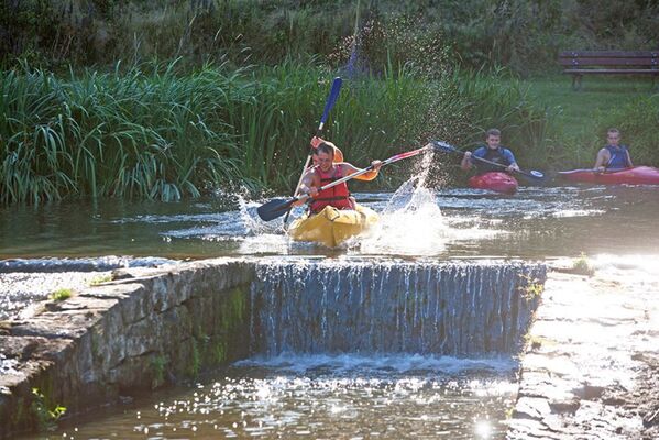 canoe-kayak-du-parc-de-vaux-ambrieres-les-vallees-53-asc-2