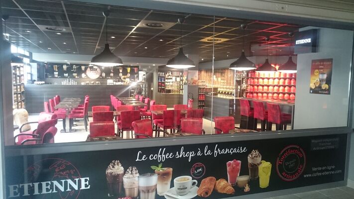 cafe-etienne-laval