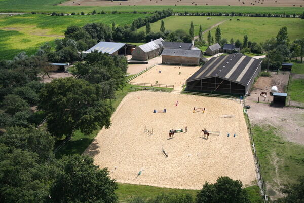 centreequestrelegrandmontgenard-martignesurmayenne-53-loi-1