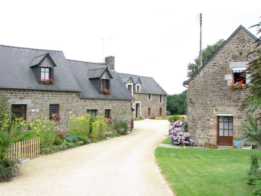 chambres-d-hotes-ausse-saint-mars-sur-la-futaie-53-hlo-1