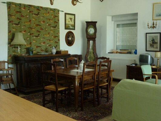 gite-le-logis-de-la-flemengere-saint-loup-du-gast-53-hlo-3