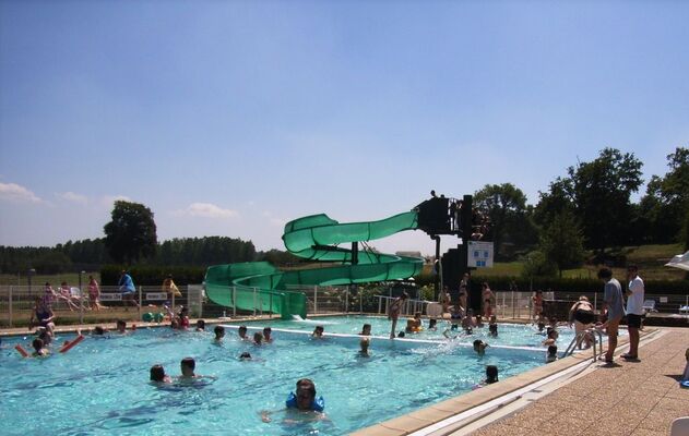 piscine-d-ambrieres-les-vallees-ambrieres-les-vallees-53-loi-1