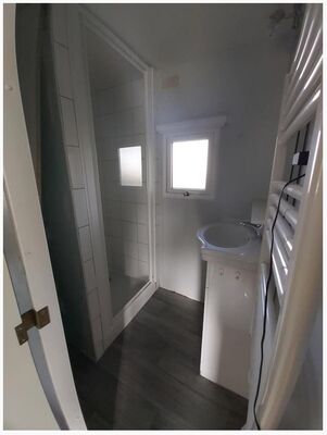 Mobilhome sous le Petit Bois