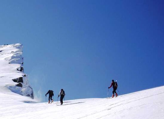 Y BUREAU DES GUIDES - Ski de rando 2