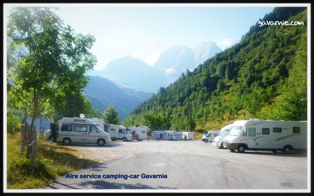 AIRE DE CAMPING CAR -GAVARNIE