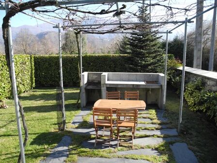 terrasse-habatjou1-ayzacost-HautesPyrenees.jpg