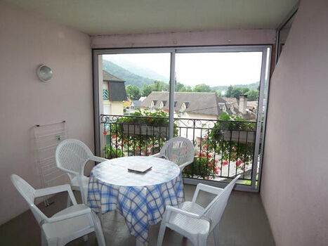 veranda-abbadie-agosvidalos-HautesPyrenees