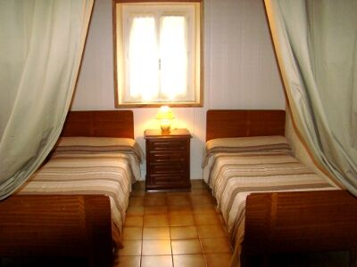 BOYRIE Daniel MOUSCA 4 pers chambre1