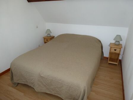 CALLARD- Argeles-HautesPyrenees-chambre 1