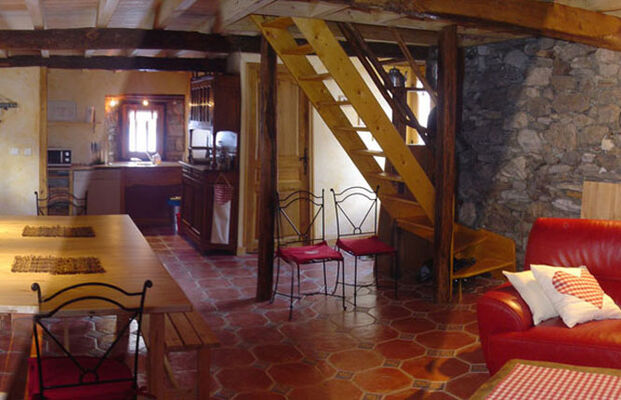 CAUSSIEU Francis Grange 6 pers - a salon