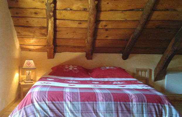 CAUSSIEU Francis Grange 6 pers - chambre 1