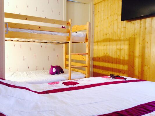 DEBROIZE Jacqueline - 4p chambre 2