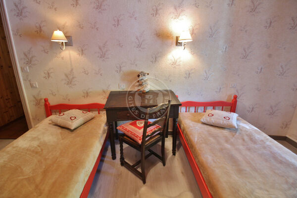 J-chambre4-courtade-gavarnie-HautesPyrenees