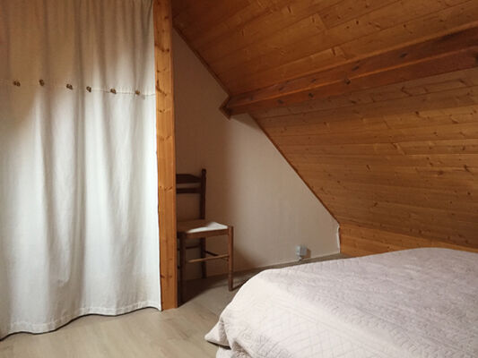 J-chambre5-blanc-gavarnie-HautesPyrenees