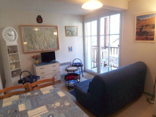 Location-studio-hautes-pyrenees-HLOMIP065FS00C77-g1