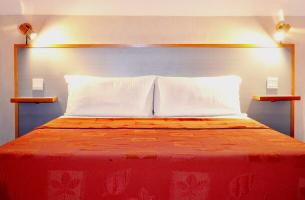 SIT-Hotel-Gare-Pierrefitte-Hautes-Pyrenees (10)