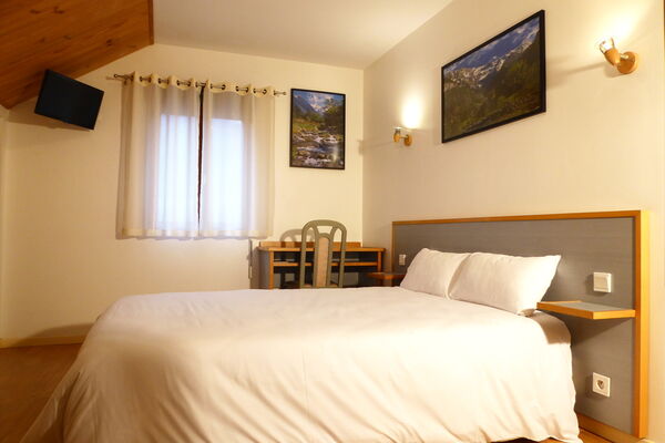 SIT-Hotel-Gare-Pierrefitte-Hautes-Pyrenees (13)