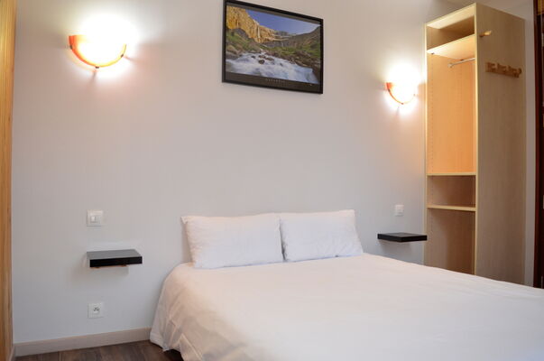 SIT-Hotel-Gare-Pierrefitte-Hautes-Pyrenees (3)