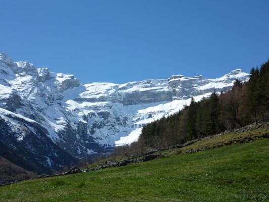 SUBERVIE - Cirque de Gavarnie printemps