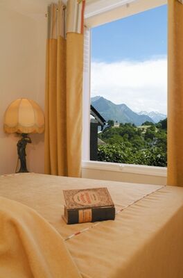 chambre-hotelleviscos-saintsavin-hautespyrenees.jpg