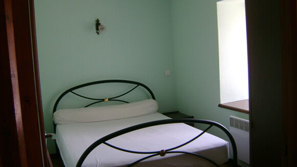 chambre-trescazes-sazos-HautesPyrenees