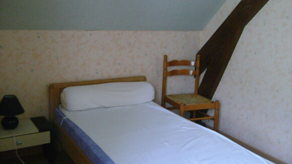 chambre-trescazes-sazos-HautesPyrenees