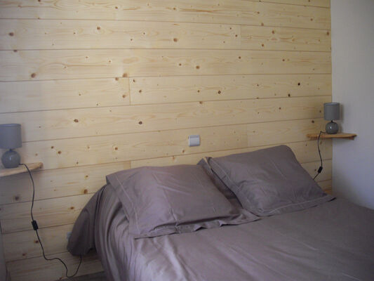 chambre1-castagne-grust-HautesPyrenees