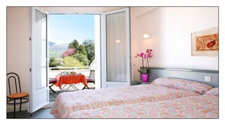 chambre1-hotellesoleillevant-argelesgazost-hautespyrenees.jpg
