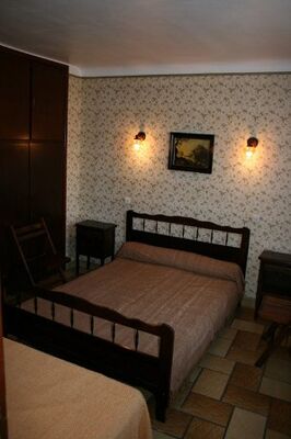 chambre1-llodralucrecia-laubalagnas-HautesPyrenees