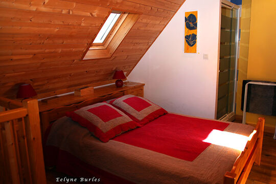 chambre1-nobecourt-arrasenlavedan-HautesPyrenees