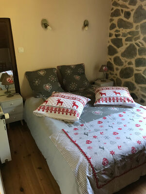 chambre1-perrotel-sereenlavedan-HautesPyrenees