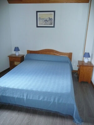chambre1-prisse-esquiezesere-HautesPyrenees