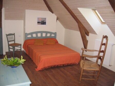 chambre1viscos-hemadou-agosvidalos-HautesPyrenees.jpg